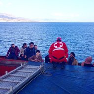 Παλαιόχωρα Χανιών - Επιχείρηση αποβίβασης, φροντίδας και μεταφοράς μεταναστών